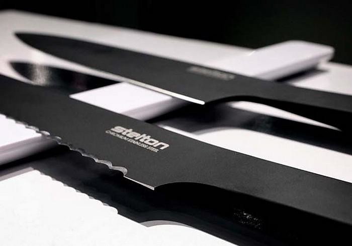 Μινιμαλιστικά μαχαίρια μαγειρικής Stelton Pure Black.