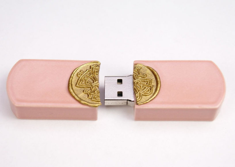 Top Secret USB, ένα αριστοκρατικό USB Stick.