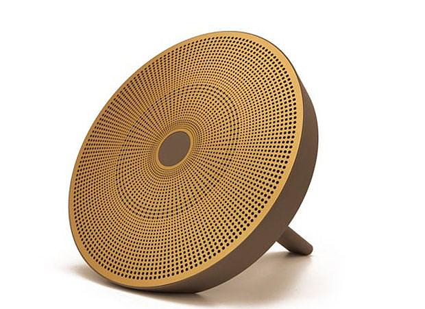EOps i24R3 Wireless Speaker System by Michael Young.