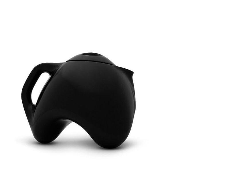 Tripot Teapot by Matthew Pauk.