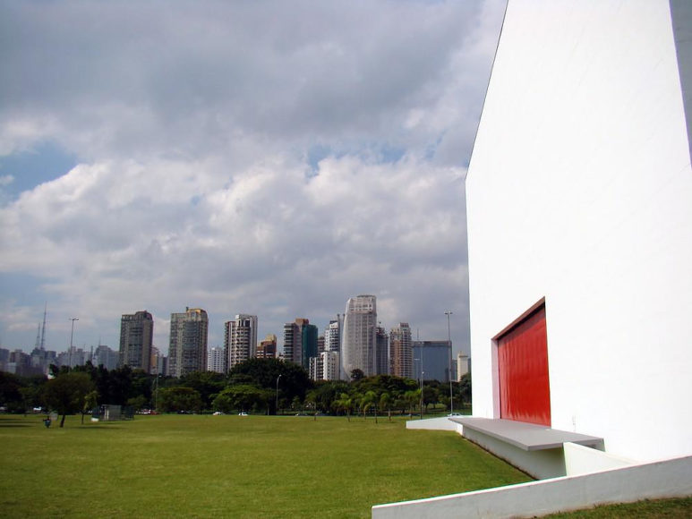 Ibirapuera Auditiorium από τον Oscar Niemeyer.
