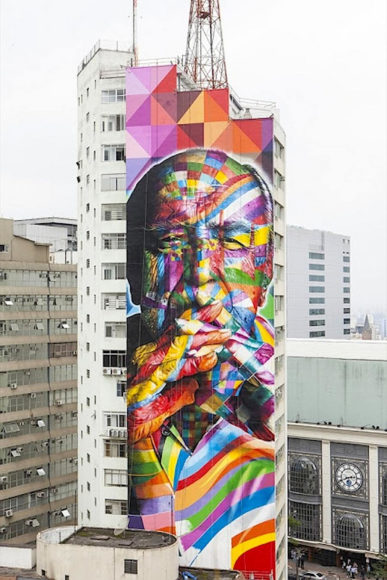 Mural tribute to Oscar Niemeyer by Eduardo Kobra.