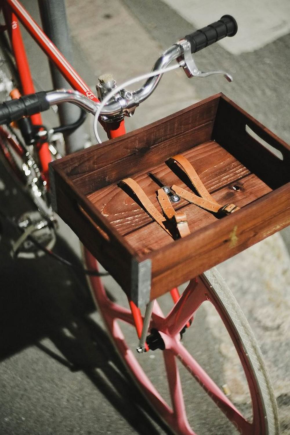 The Gothamlab bicycle basket is simply extraordinary.