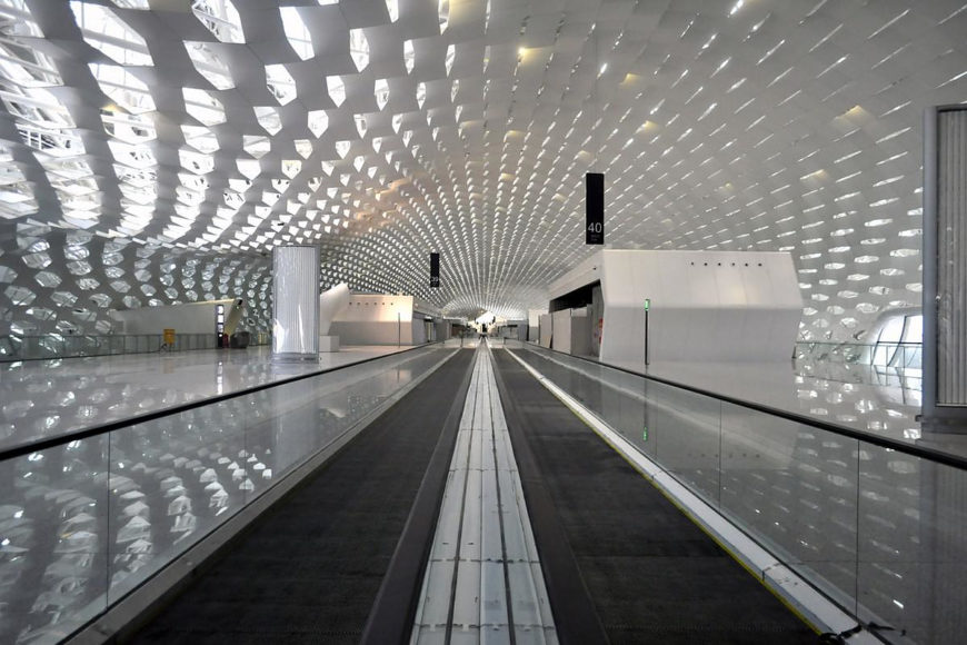 Το διαστημικό Terminal 3 στο αεροδρόμιο Shenzhen Bao’an από το Studio Fuksas.