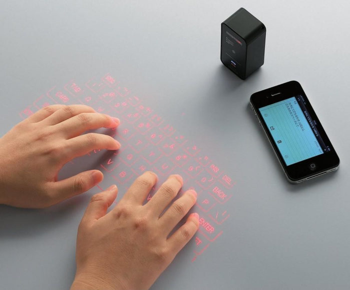 Celluon Magic Cube: Πληκτρολόγιο για tablet με δέσμη Laser.