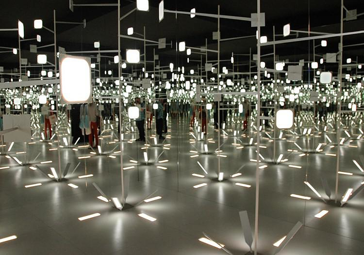 Forest of Evolution: a light installation promoting OLED evolution.