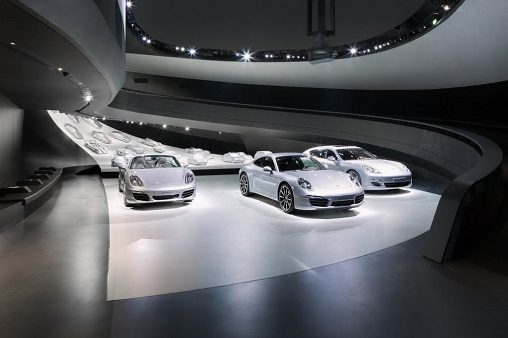 Autostadt Porsche Pavilion by Henn Architekten.