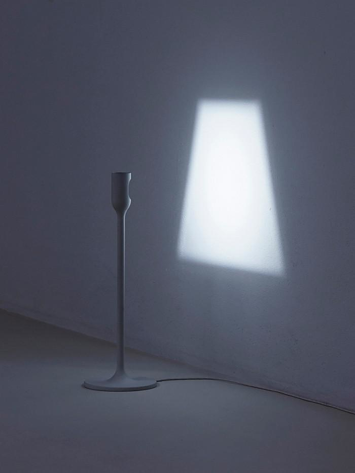 LIGHT Minimalist LED Lamp by Studio YOY.