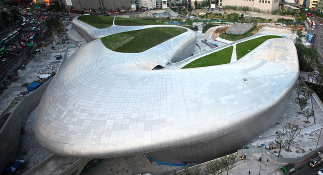 Κέντρο Μόδας Dongdaemun Design Plaza της Zaha Hadid.