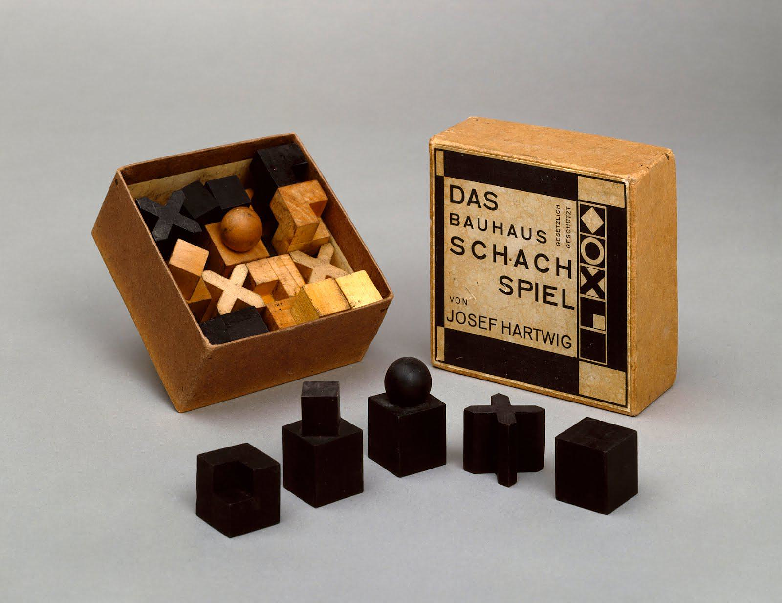 Naef Bauhaus Chess Set by Josef Hartwig.