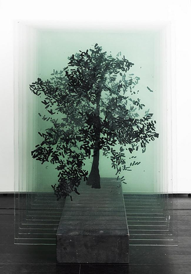 3D Painting on Glass by Ardan Özmenoğlu.