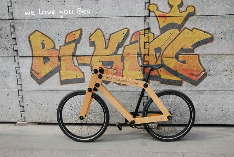 Sandwichbike Flat-Packed Wooden Bike by Basten Leijh.