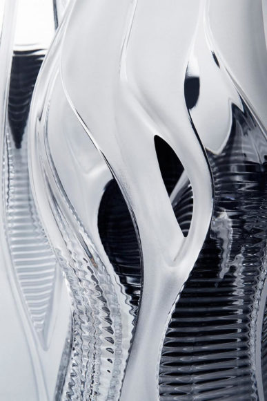 Κρυστάλλινα βάζα Lalique Crystal Architecture από την Zaha Hadid.