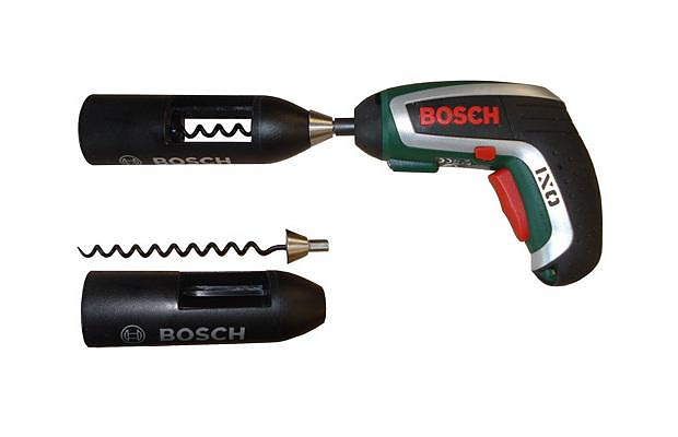 Bosch IXO Vino, a Cordless Screwdriver becomes an Electric Corkscrew.