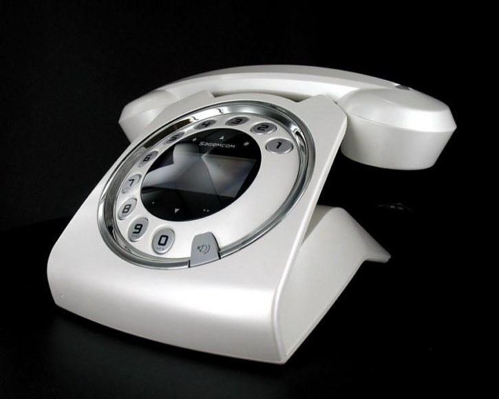 Ρετρό – Μοντέρνο τηλέφωνο Sixty της Sagemcom.