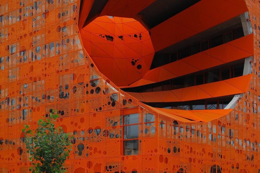 Le Cube Orange των Jacob & MacFarlane Architects.