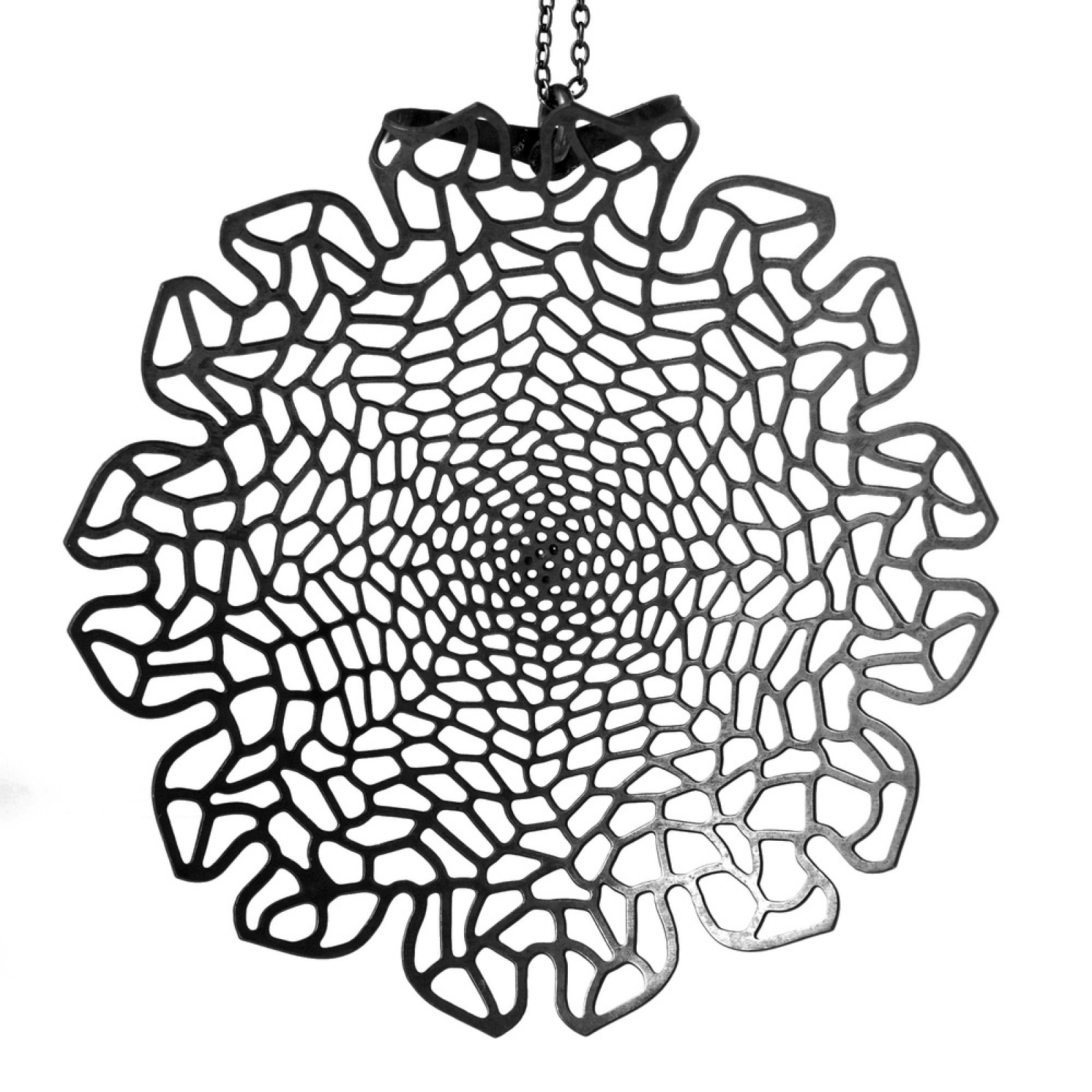 Chrysanthemum Pendant (Black) - Nervous System 